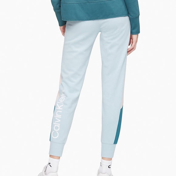 2 piece set Calvin Klein Performance sweatshirt & jogger size S,M NWT - Picture 5 of 10